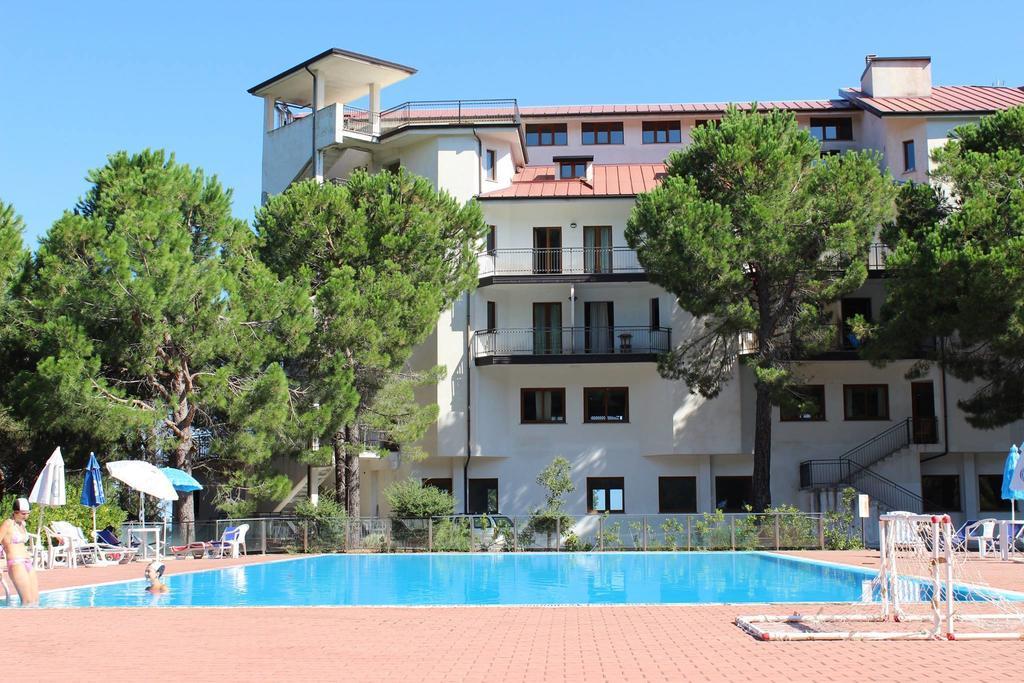 Hotel Bisanzio Resort Rossano Bagian luar foto