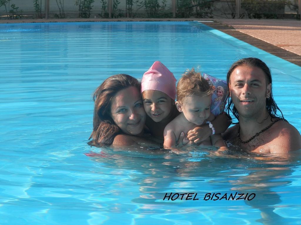 Hotel Bisanzio Resort Rossano Bagian luar foto