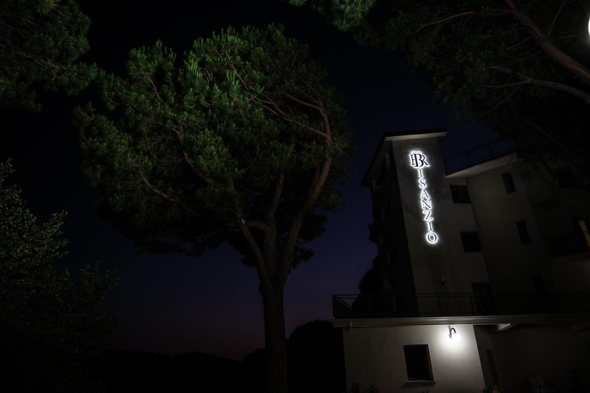 Hotel Bisanzio Resort Rossano Bagian luar foto