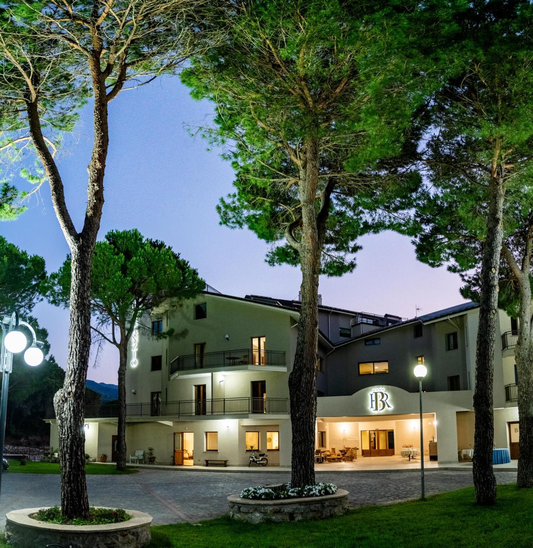 Hotel Bisanzio Resort Rossano Bagian luar foto