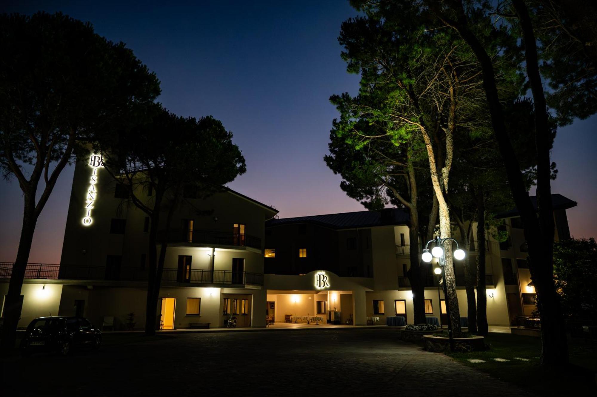 Hotel Bisanzio Resort Rossano Bagian luar foto