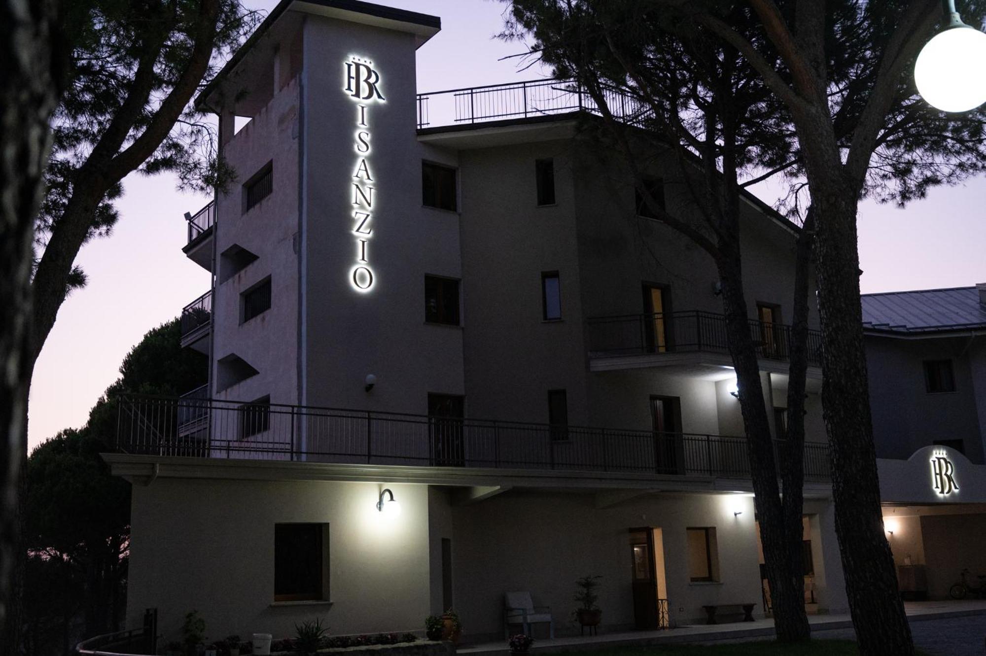 Hotel Bisanzio Resort Rossano Bagian luar foto